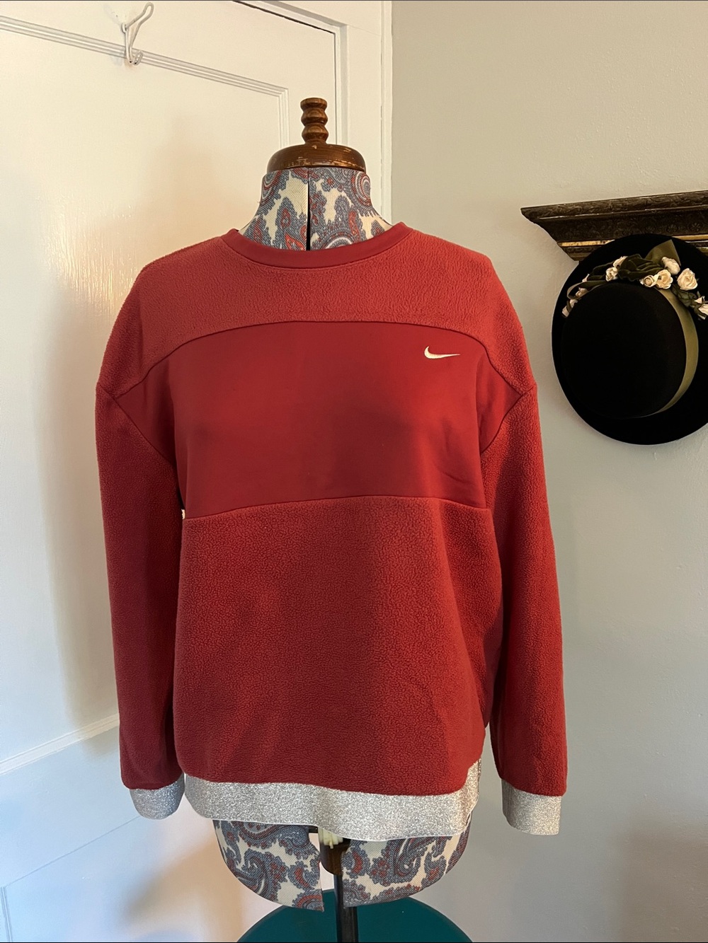 Women’s Nike Crewneck Fleece Pullover w/Glitter Accents